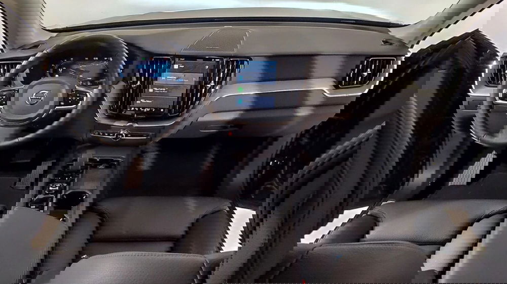 Volvo XC60 usata a Como (5)