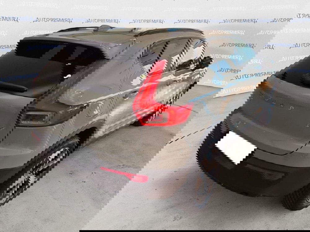 Volvo XC40 nuova a Como (6)