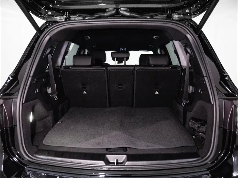 Mercedes-Benz GLB nuova a Macerata (10)