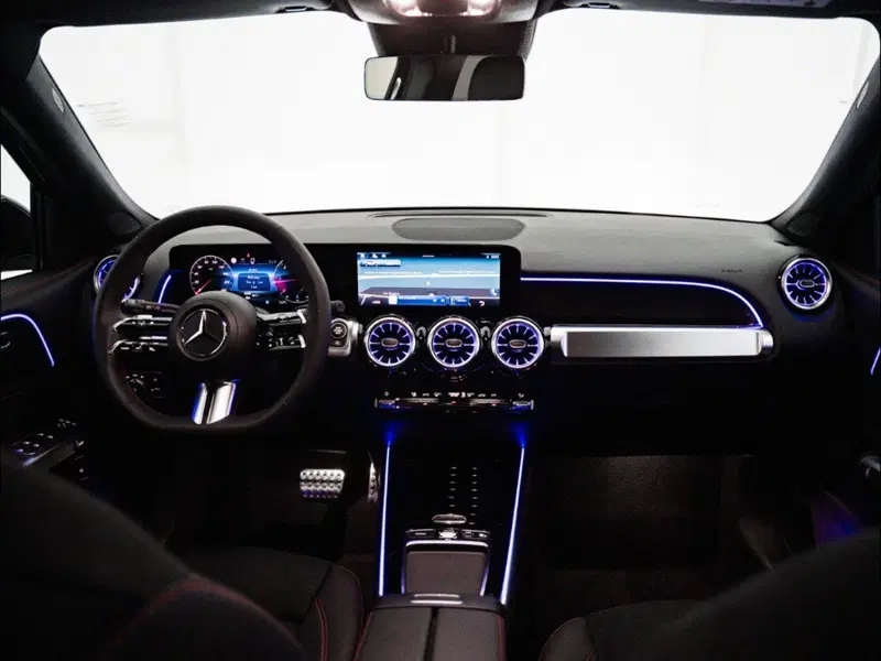 Mercedes-Benz GLB nuova a Macerata (19)