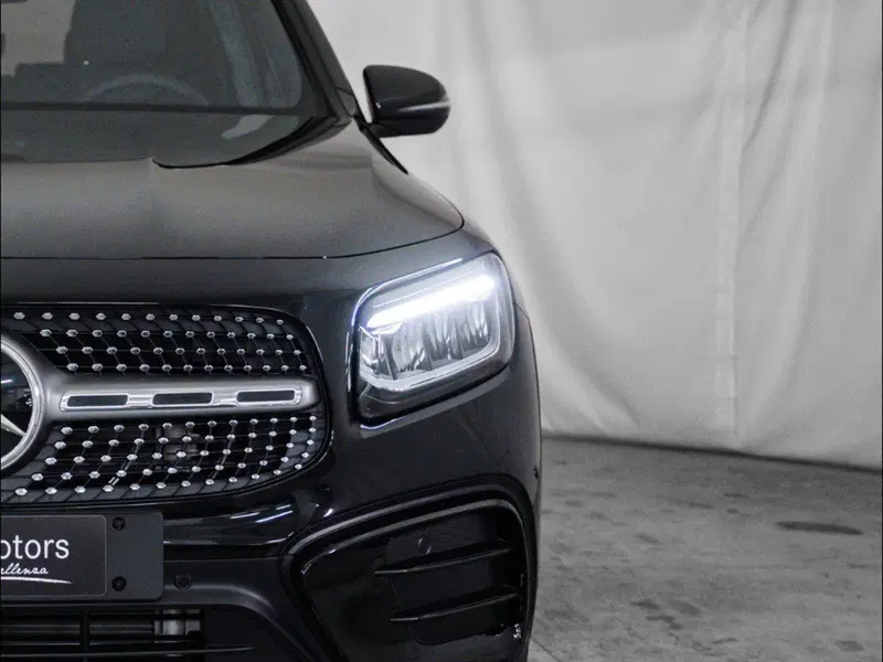 Mercedes-Benz GLB nuova a Macerata (6)