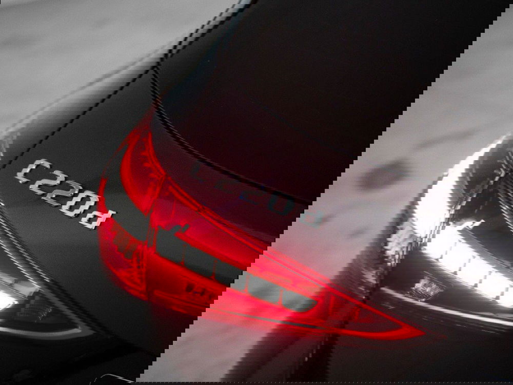 Mercedes-Benz Classe C Station Wagon nuova a Macerata (9)