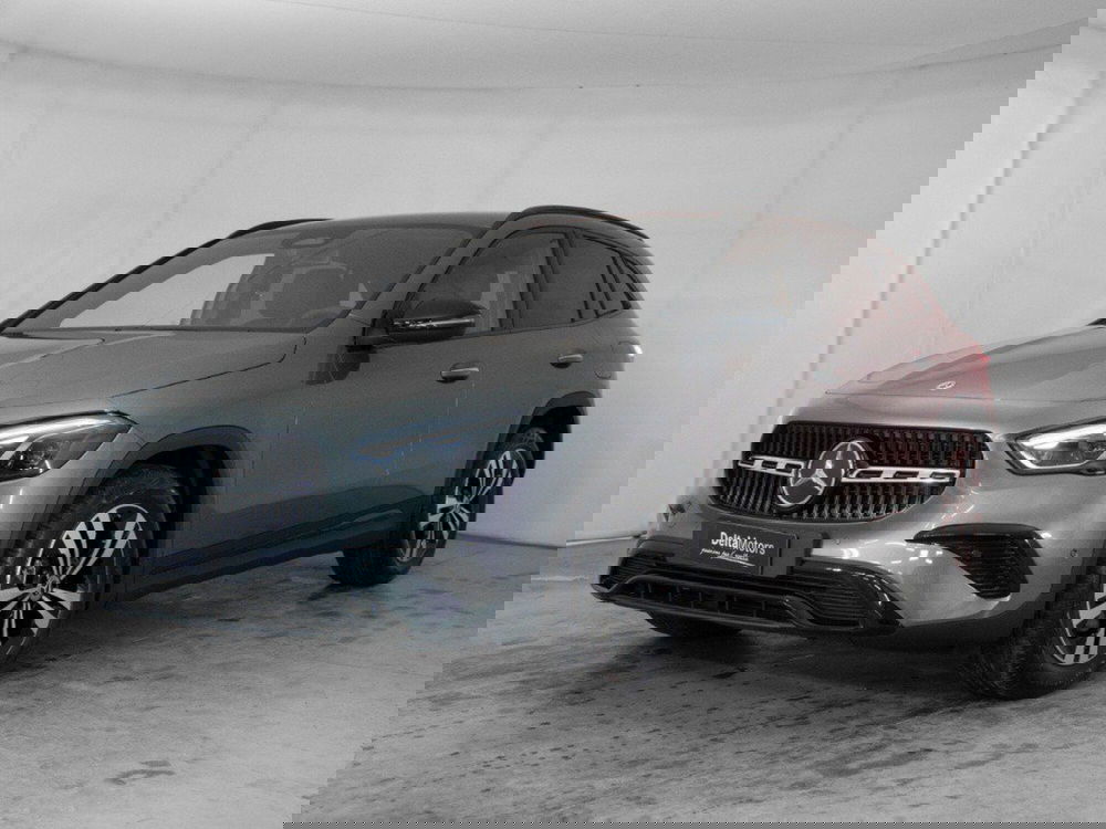 Mercedes-Benz GLA SUV nuova a Macerata