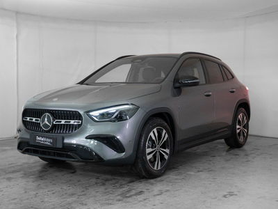Mercedes-Benz GLA SUV 180 d Automatic Premium nuova a Montecosaro
