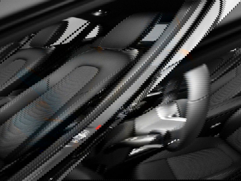 Mercedes-Benz GLA SUV nuova a Macerata (13)