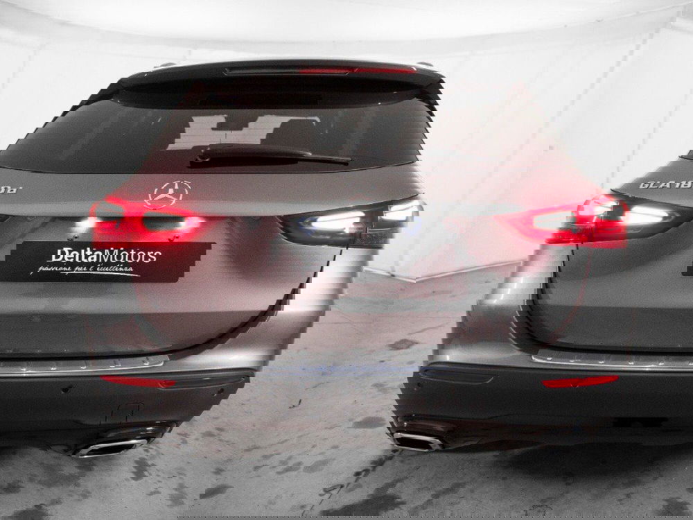 Mercedes-Benz GLA SUV nuova a Macerata (3)