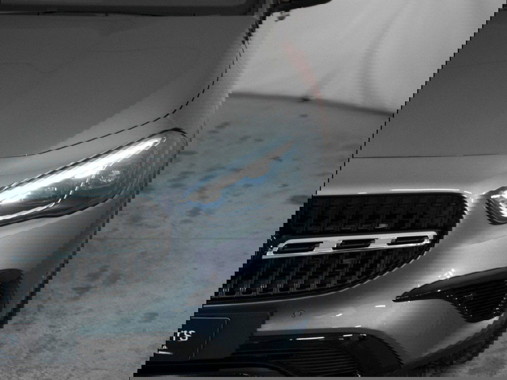 Mercedes-Benz GLA SUV nuova a Macerata (8)