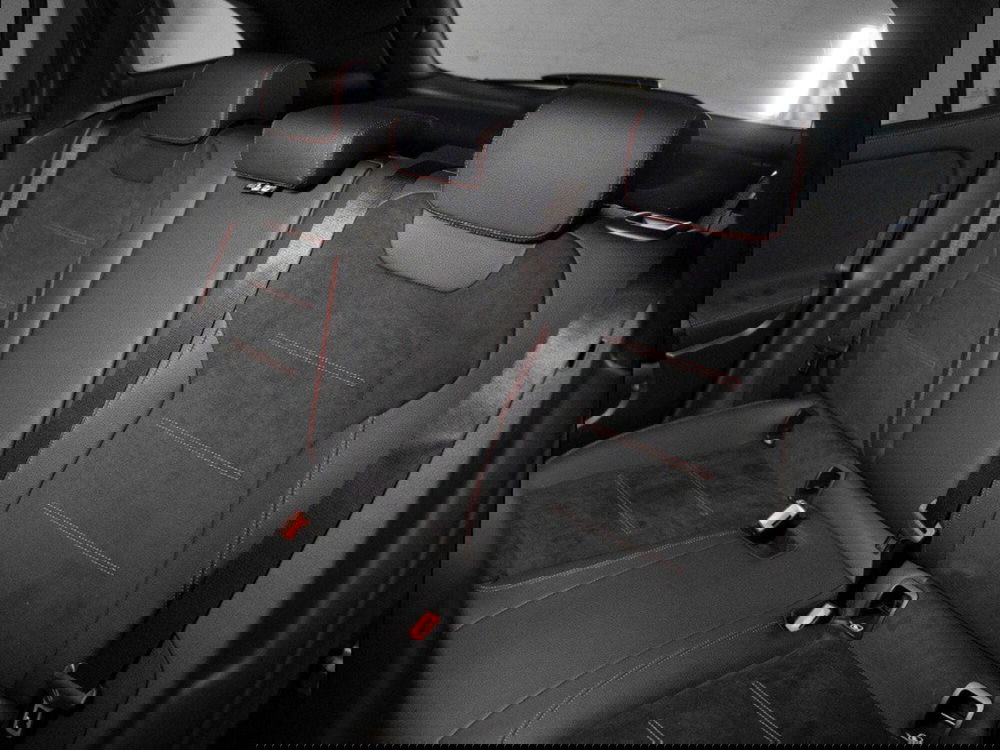 Mercedes-Benz GLA SUV nuova a Macerata (12)