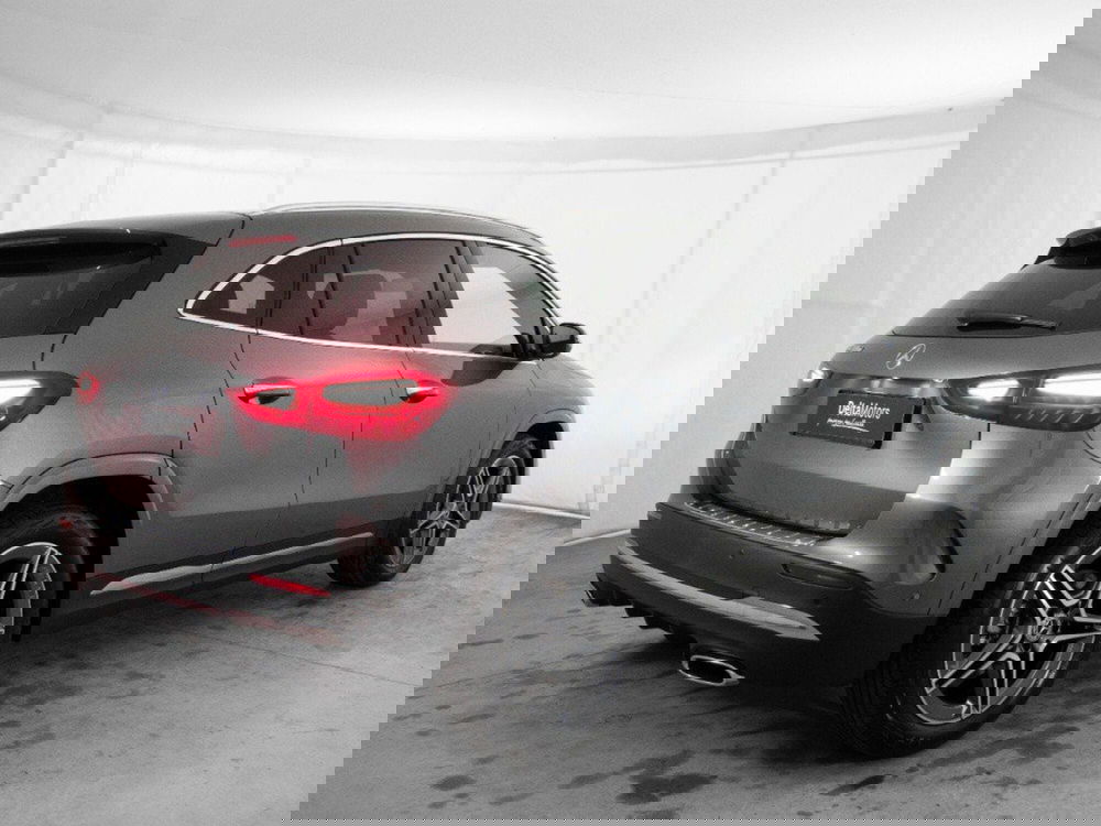 Mercedes-Benz GLA SUV nuova a Macerata (4)