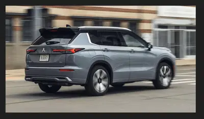 Mitsubishi Outlander 2.4 MIVEC 4WD PHEV Intense nuova a Prato