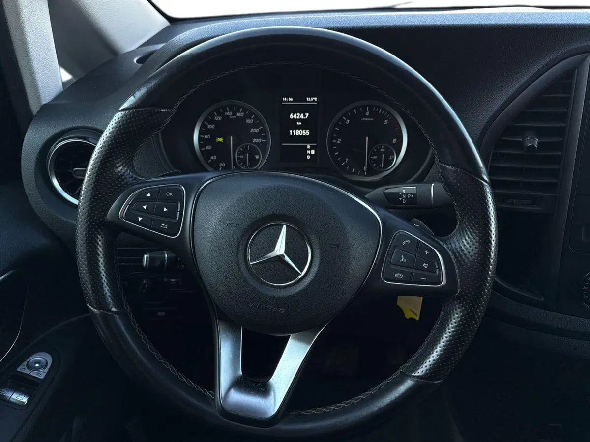 Mercedes-Benz Vito usata a Milano (11)