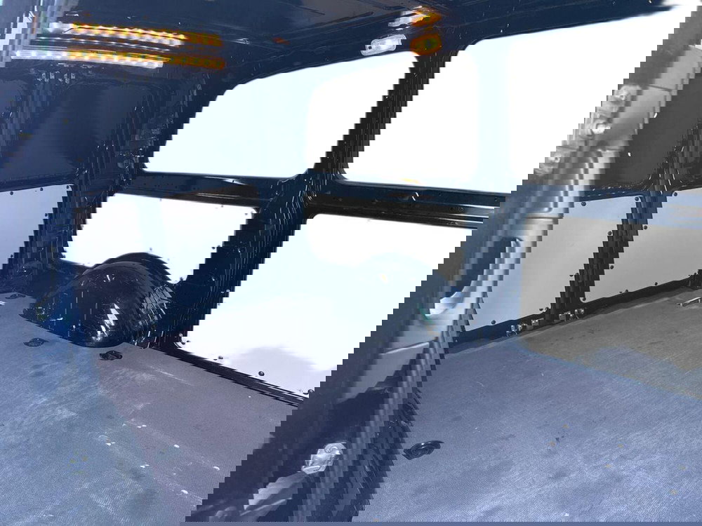 Mercedes-Benz Vito usata a Milano (16)