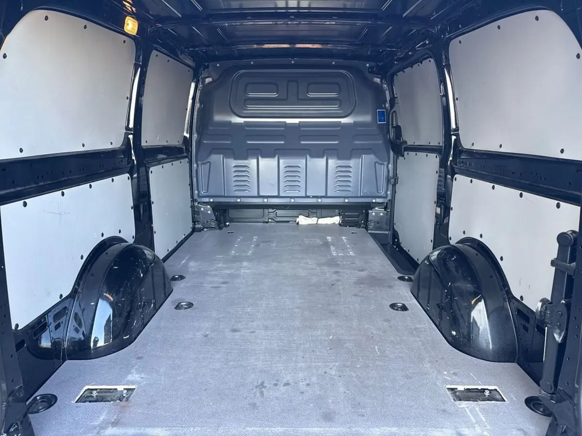 Mercedes-Benz Vito usata a Milano (8)