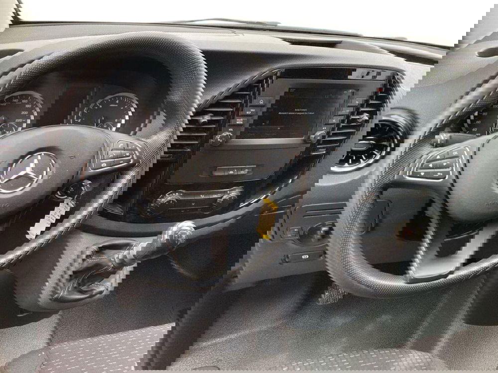 Mercedes-Benz Vito usata a Milano (11)