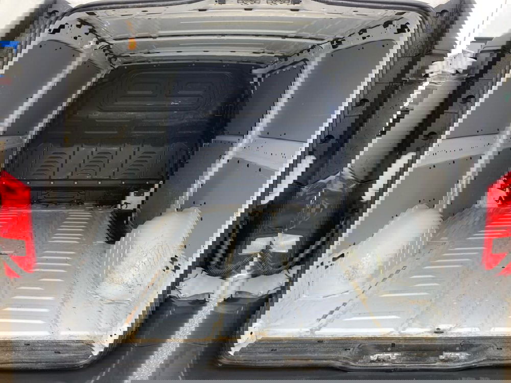 Mercedes-Benz Vito usata a Milano (8)