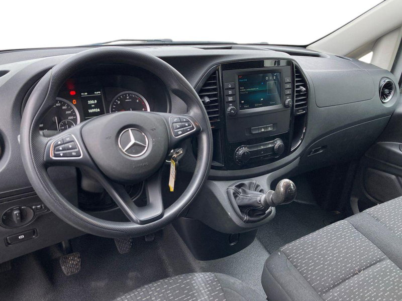 Mercedes-Benz Vito usata a Milano (9)