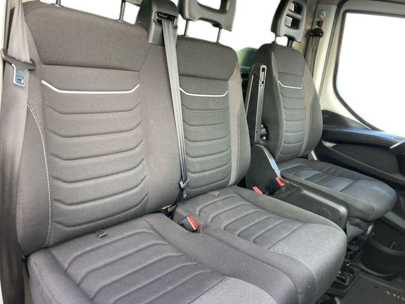 Iveco Daily Furgone usata a Milano (16)