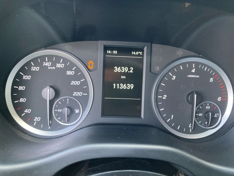 Mercedes-Benz Vito usata a Milano (13)
