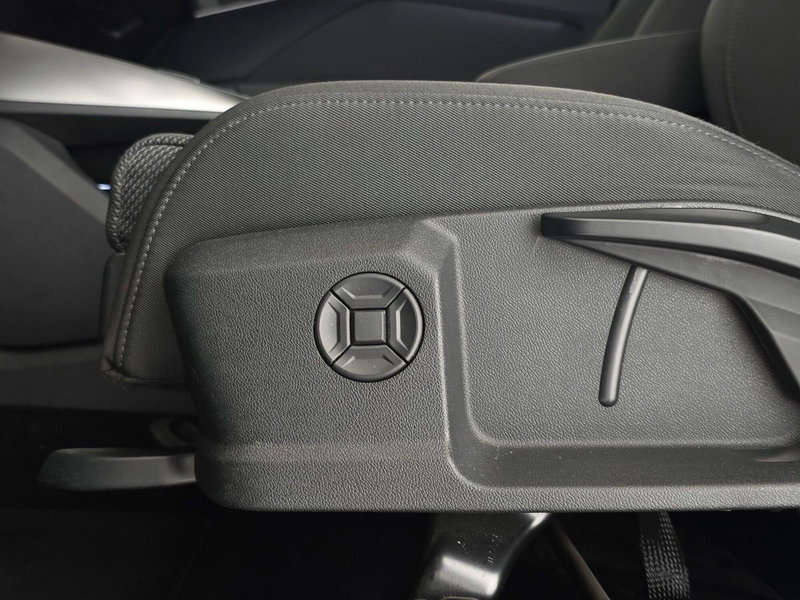 Audi Q4 Sportback usata a Asti (17)