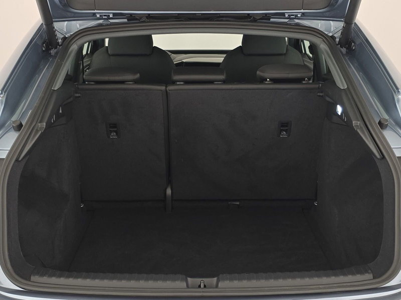 Audi Q4 Sportback usata a Asti (8)