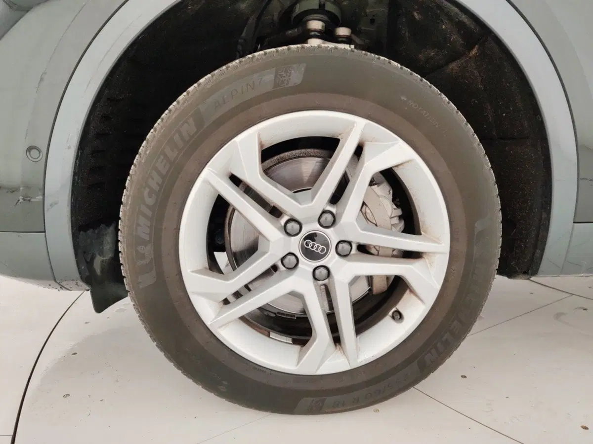 Audi Q5 Sportback usata a Massa-Carrara (6)