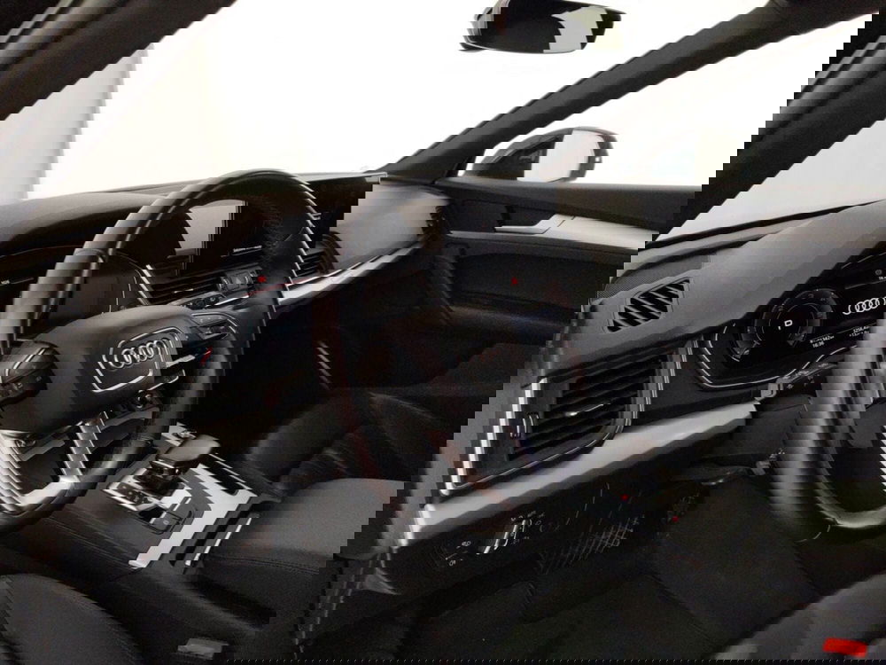 Audi Q5 Sportback usata a Massa-Carrara (8)