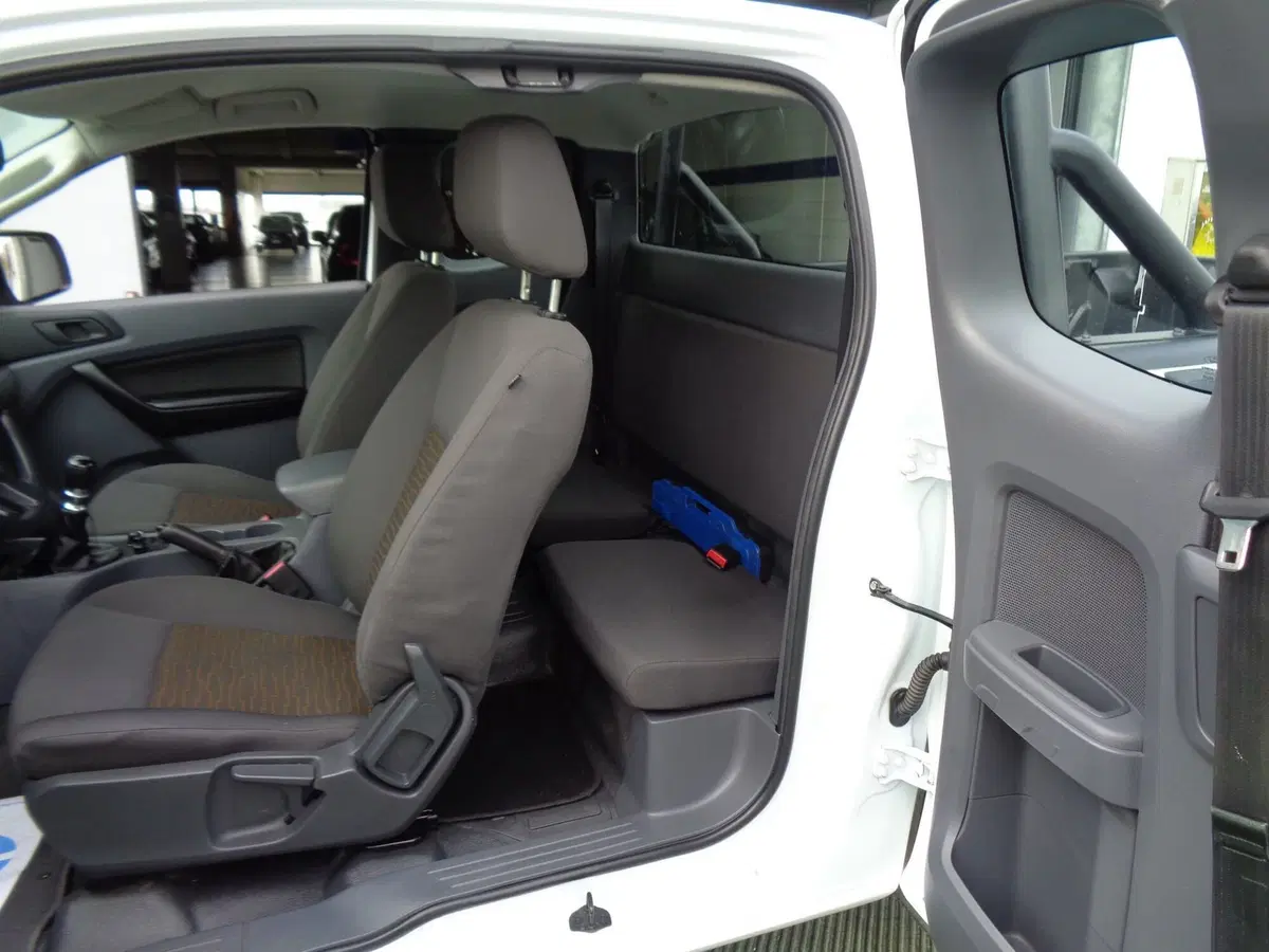 Ford Ranger Pick-up usata a Treviso (11)