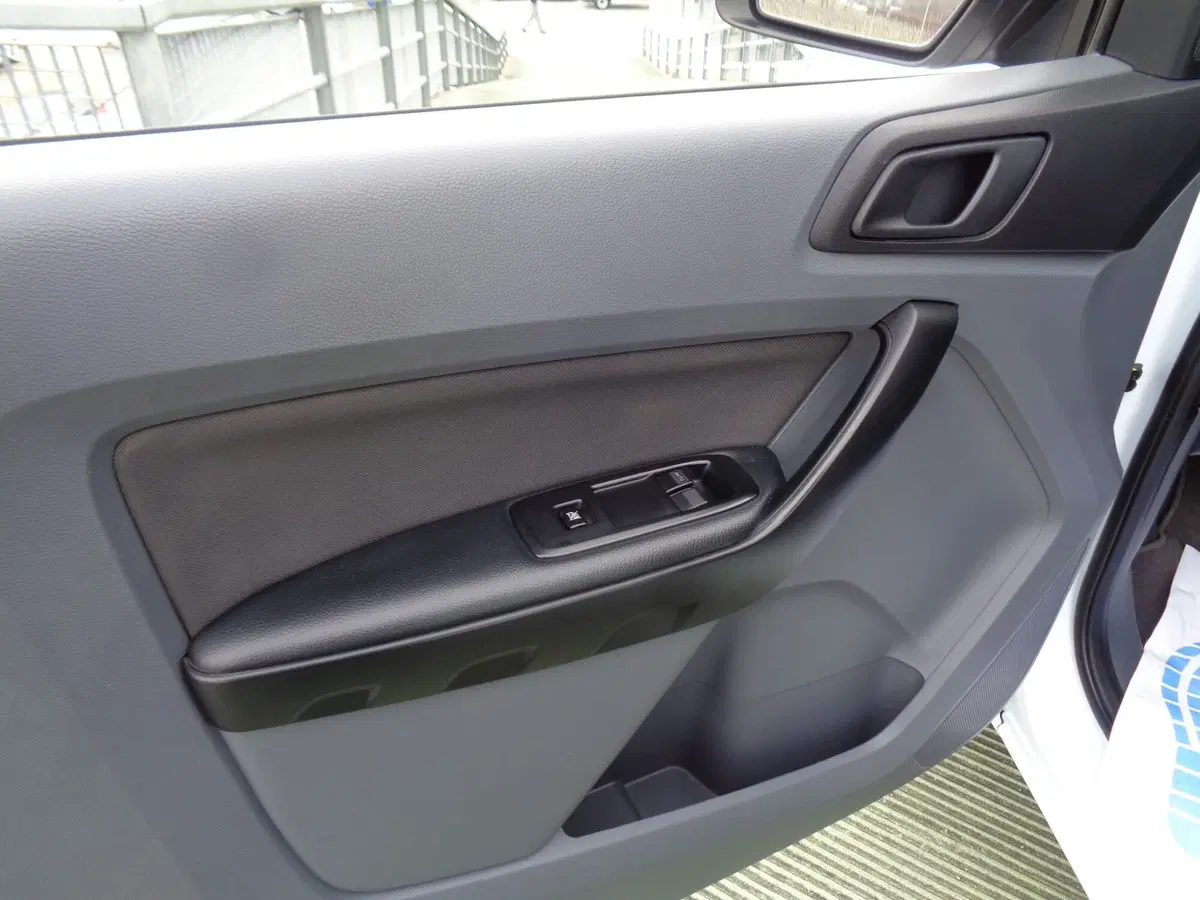 Ford Ranger Pick-up usata a Treviso (9)