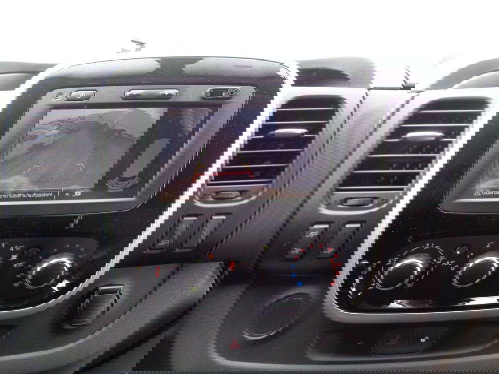 Renault Trafic Furgone usata a Treviso (15)