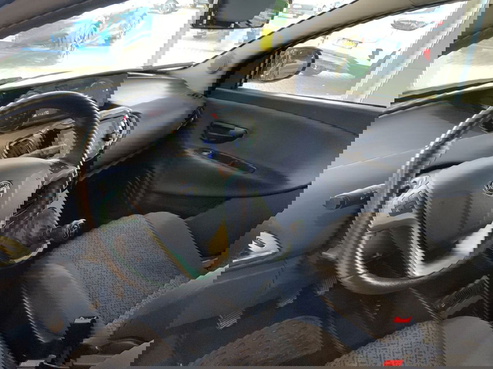 Lancia Ypsilon usata a Vercelli (5)