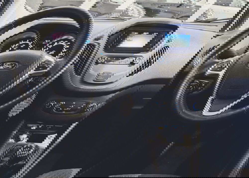 Ford Tourneo Courier usata a Vercelli (13)