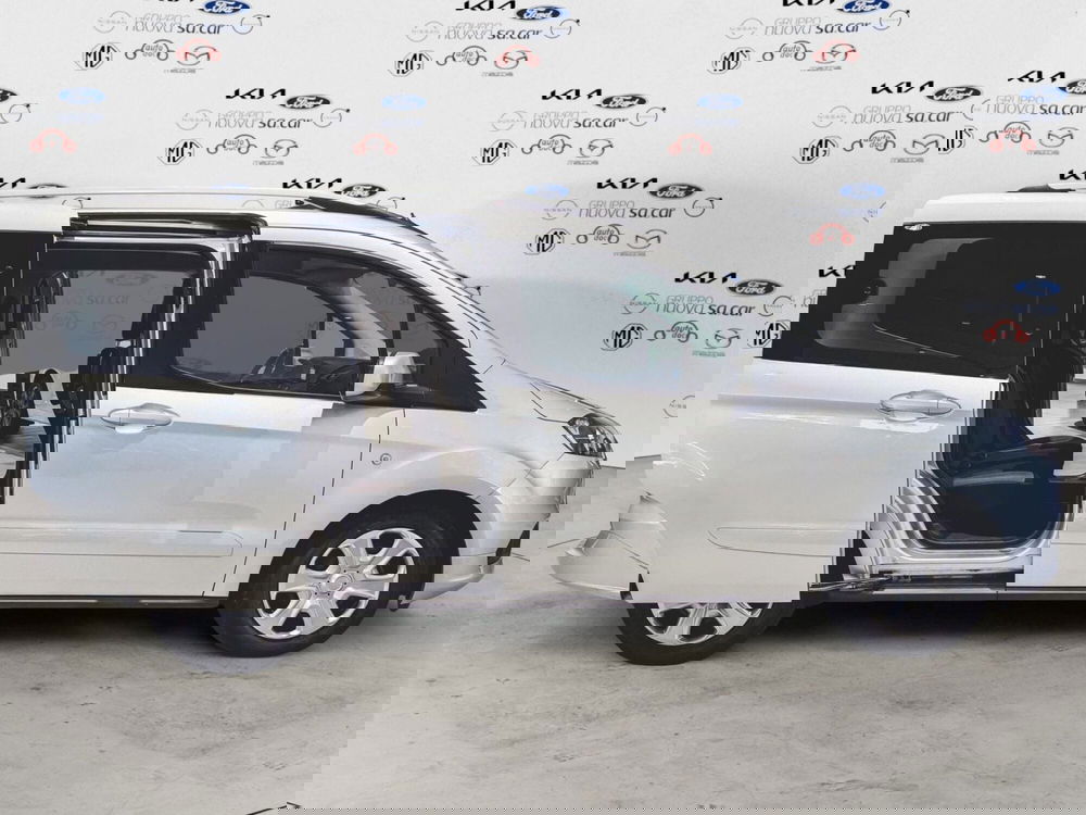 Ford Tourneo Courier usata a Vercelli (7)