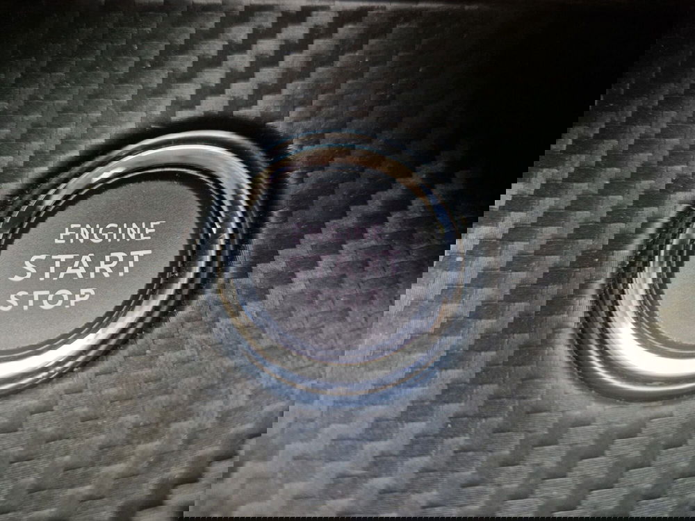 Peugeot 2008 usata a Varese (15)