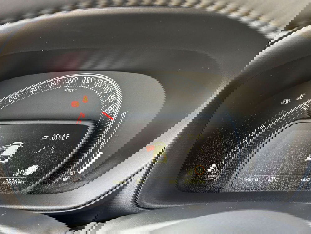 Toyota Aygo X usata a Pescara (12)