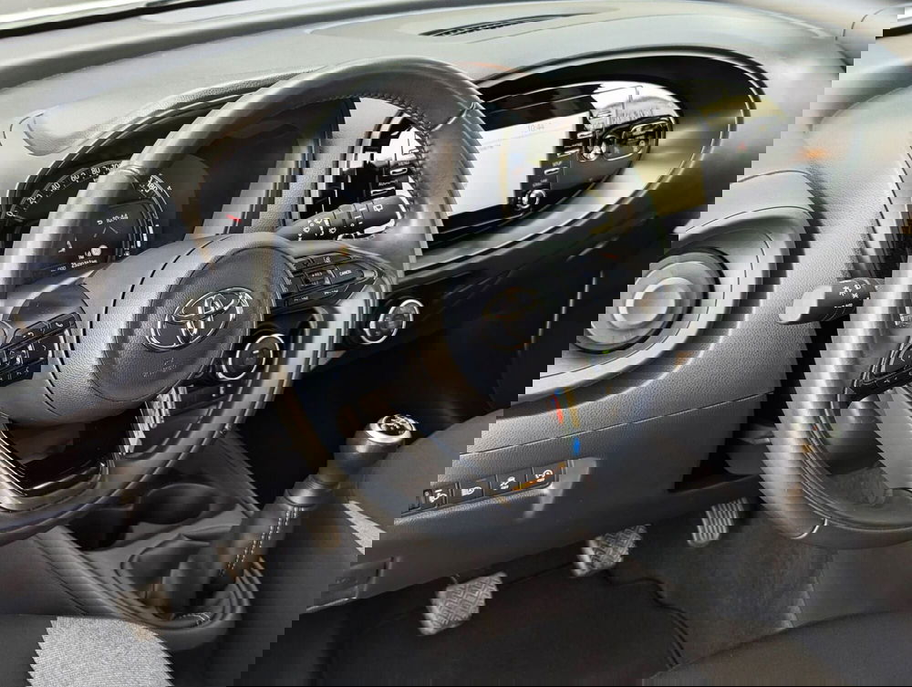 Toyota Aygo X usata a Pescara (7)