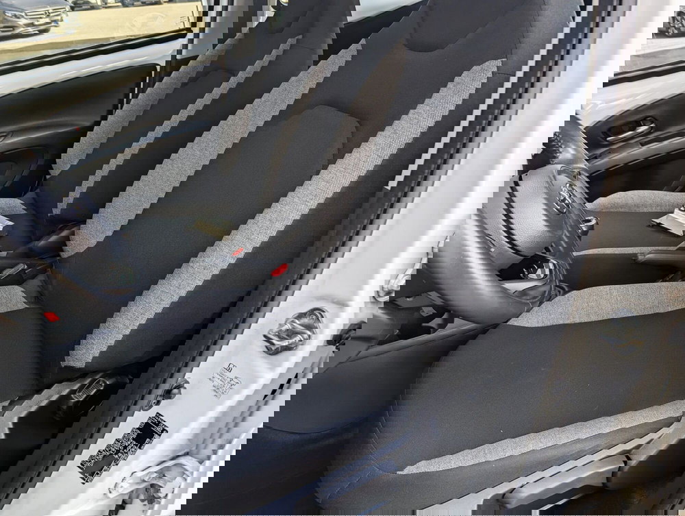 Toyota Aygo X usata a Pescara (8)