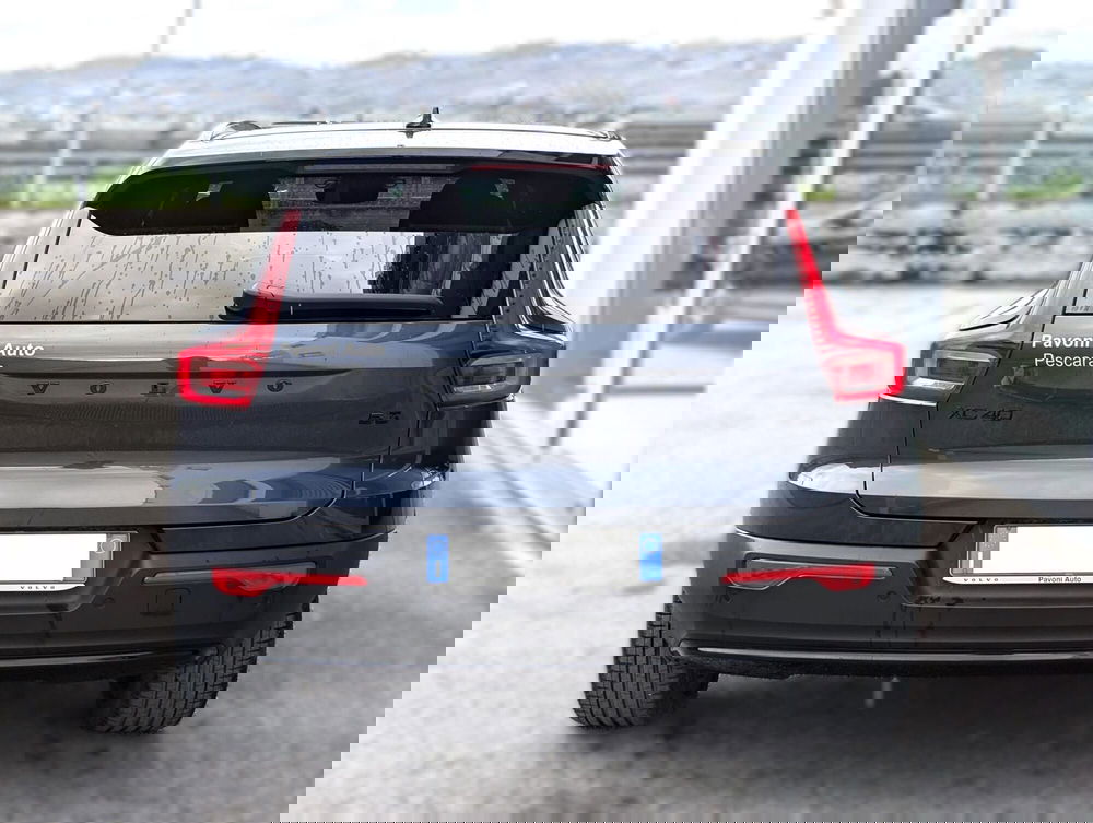 Volvo XC40 usata a Pescara (6)