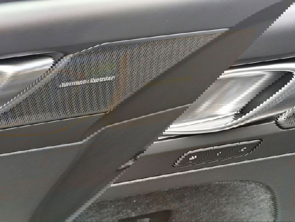 Volvo XC40 usata a Pescara (8)