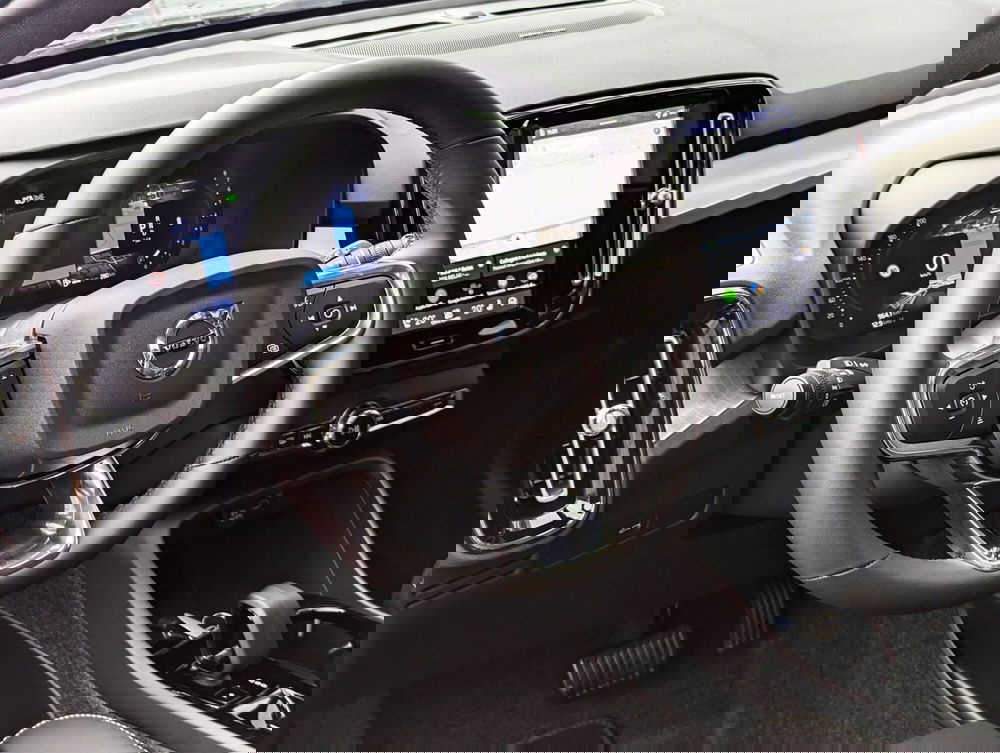 Volvo XC40 usata a Pescara (9)