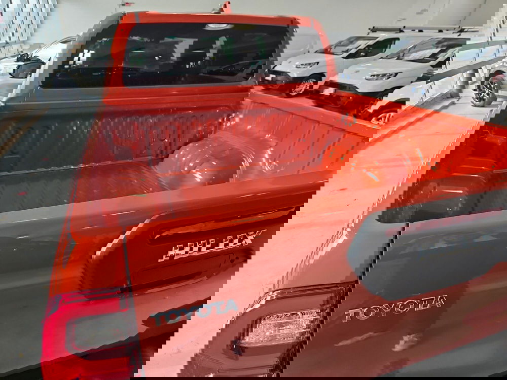 Toyota Hilux nuova a Vicenza (6)