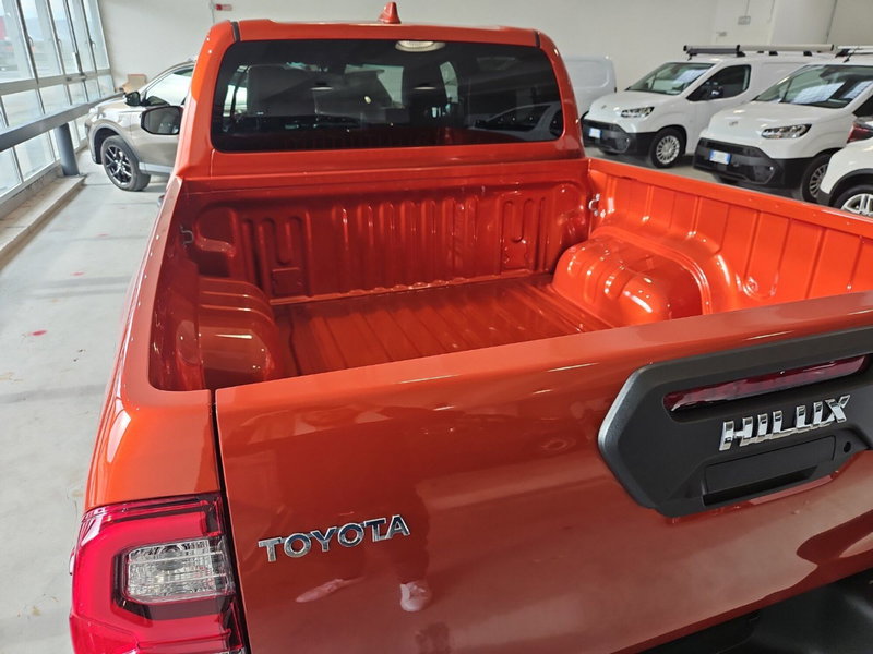 Toyota Hilux nuova a Vicenza (6)