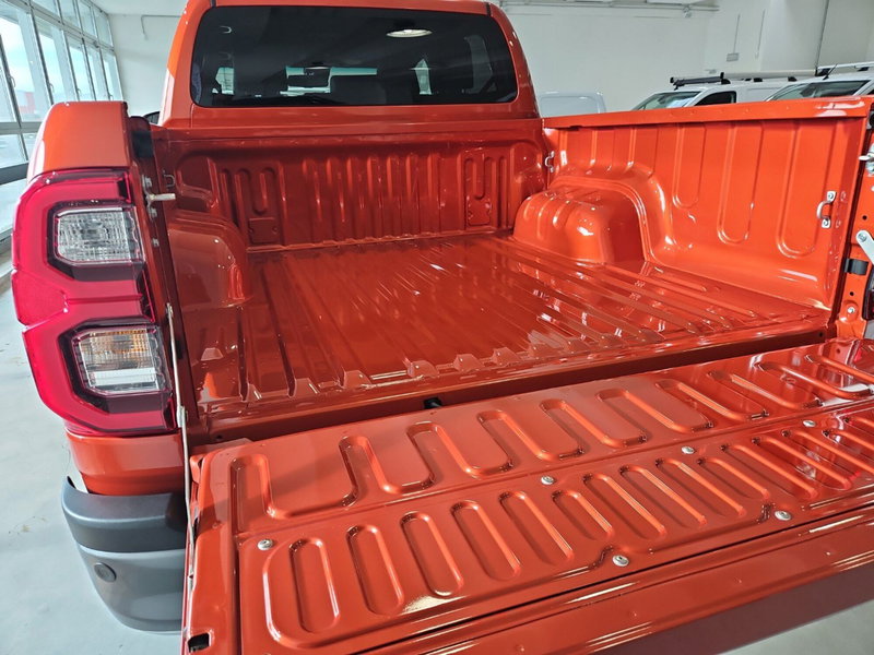 Toyota Hilux nuova a Vicenza (7)