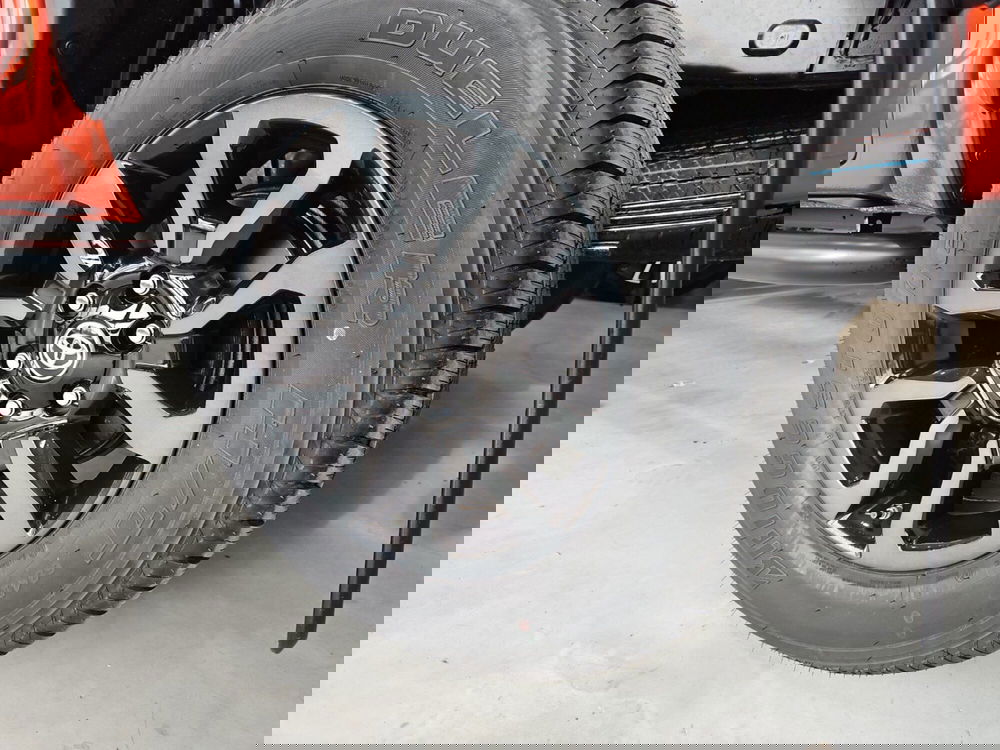 Toyota Hilux nuova a Vicenza (8)