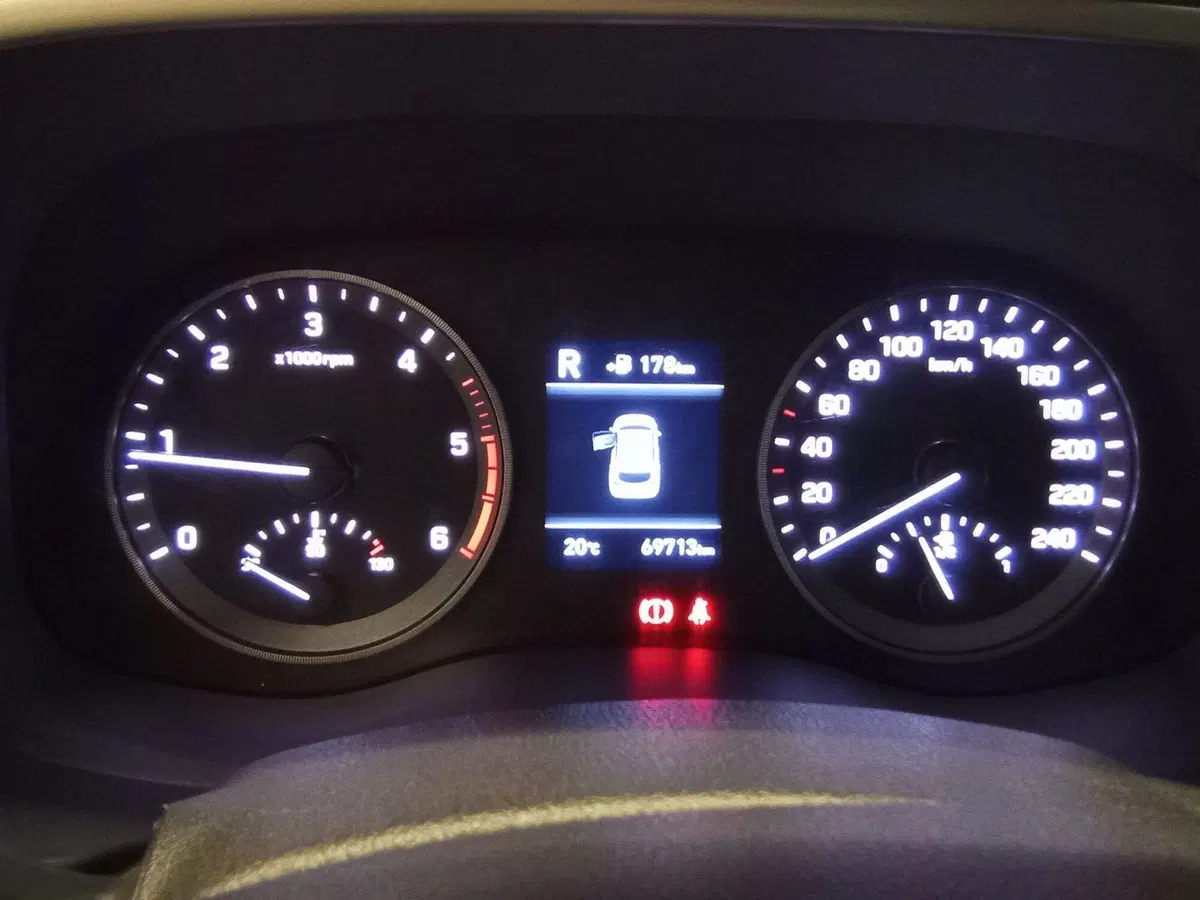 Hyundai Tucson usata a Rimini (13)