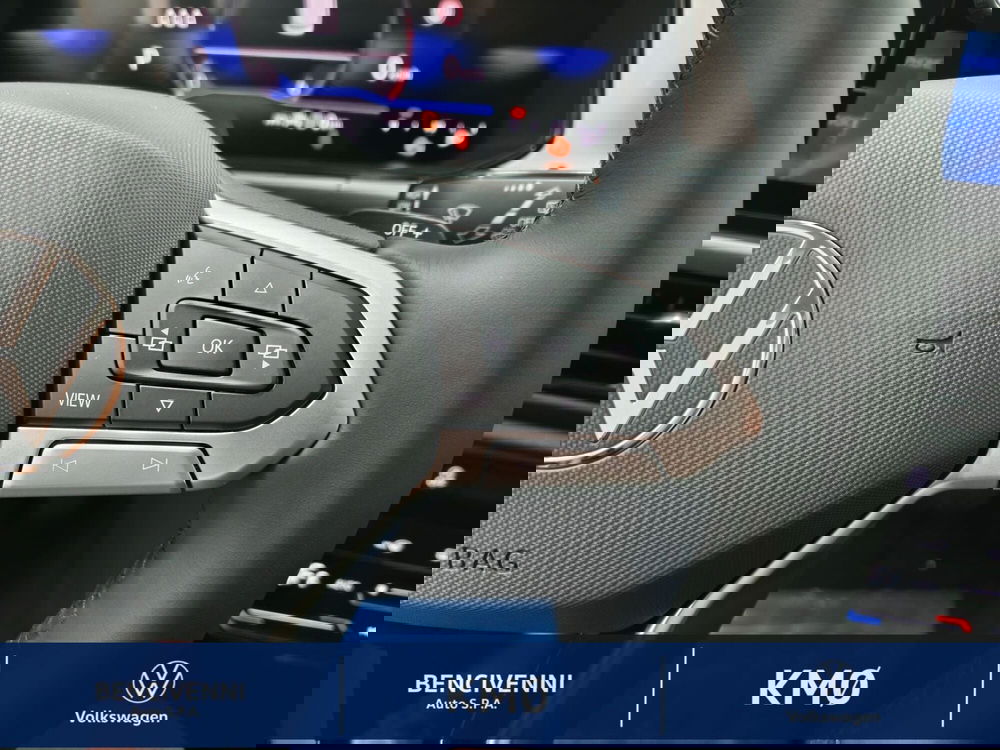 Volkswagen T-Roc nuova a Catanzaro (18)