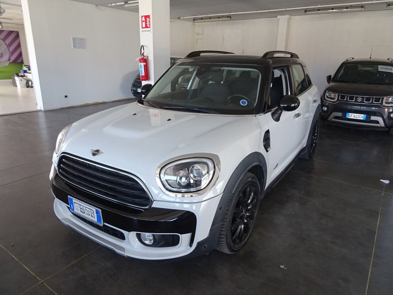 MINI Mini Countryman usata a Lucca
