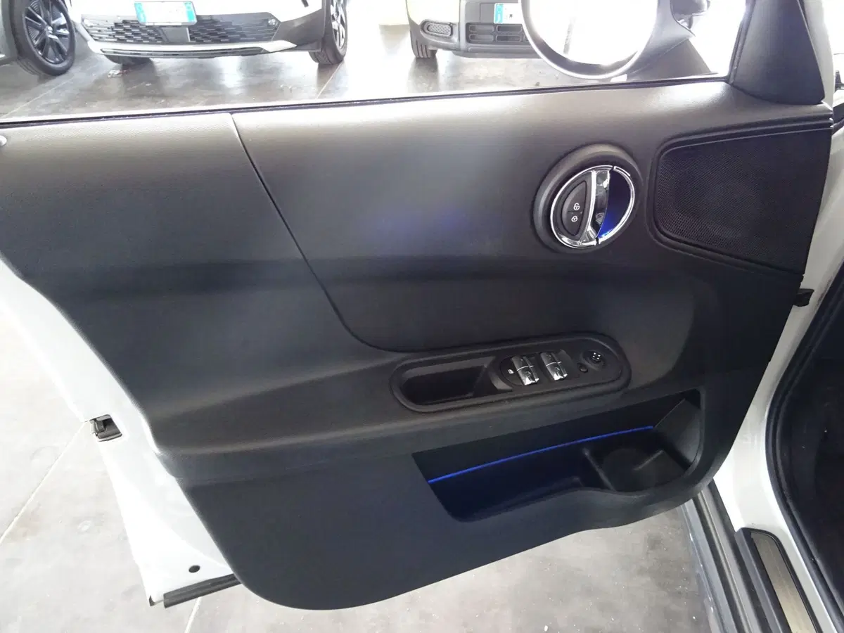 MINI Mini Countryman usata a Lucca (7)