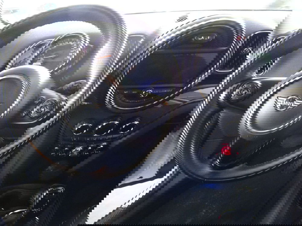 MINI Mini Countryman usata a Lucca (9)