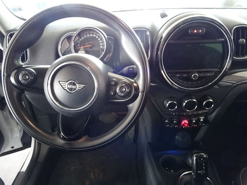 MINI Mini Countryman usata a Lucca (9)