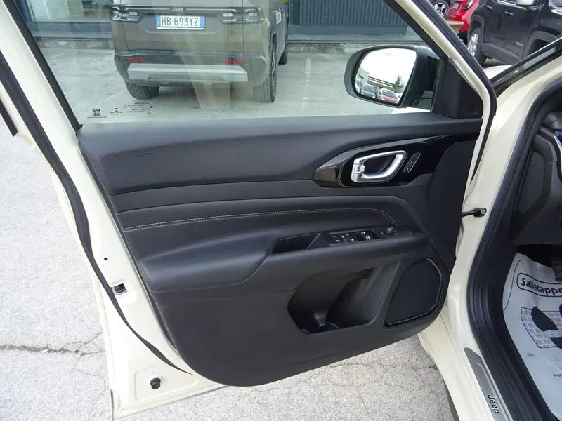 Jeep Compass usata a Lucca (8)
